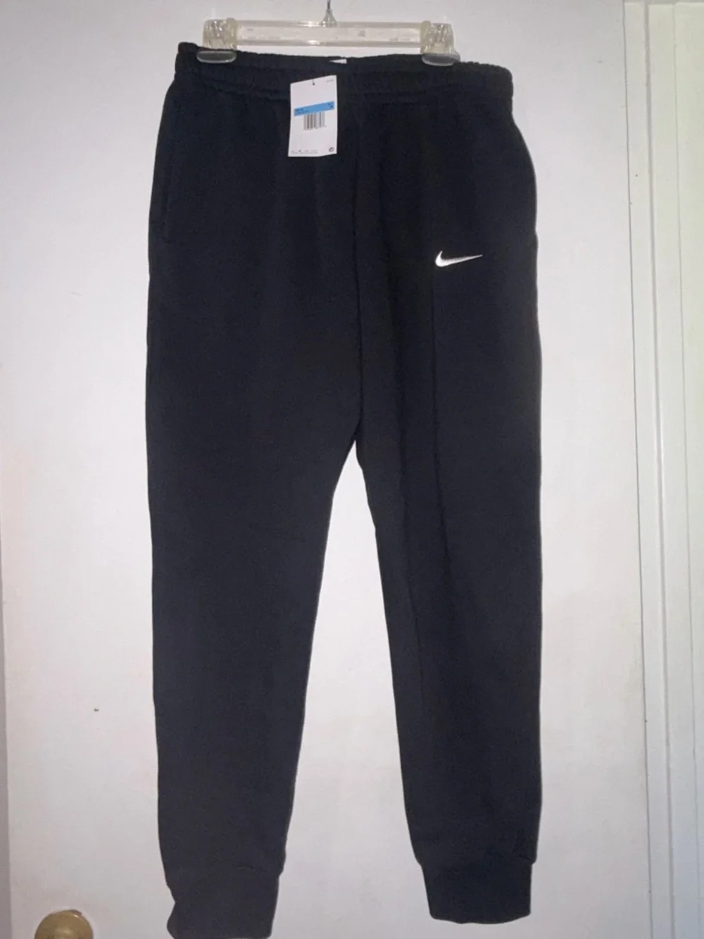 NWT Nike Golf Men’s Black Fleece Joggers with White Swoosh - Picture 1 of 4
